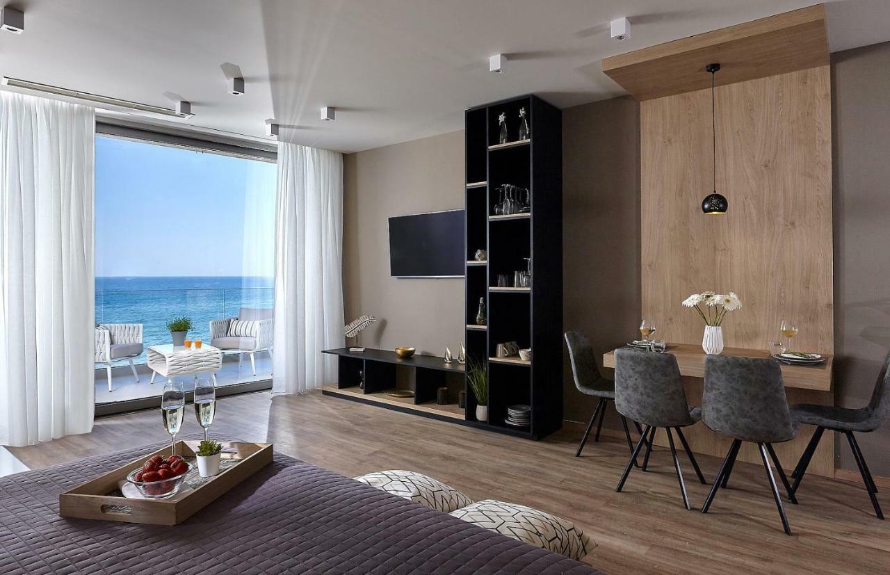Seafront Apartments By Myseasight ヘルソニソス エクステリア 写真